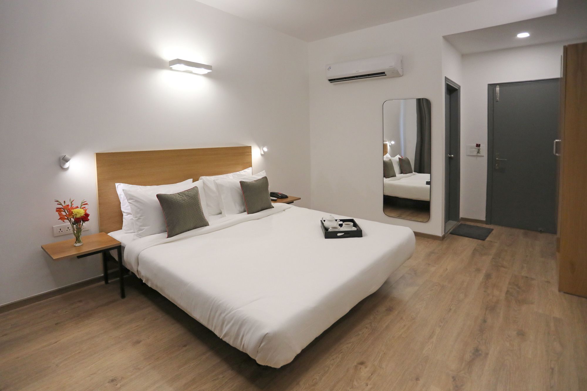 Hotel Oyo Townhouse 027 Sector 15 Gurgaon Zewnętrze zdjęcie